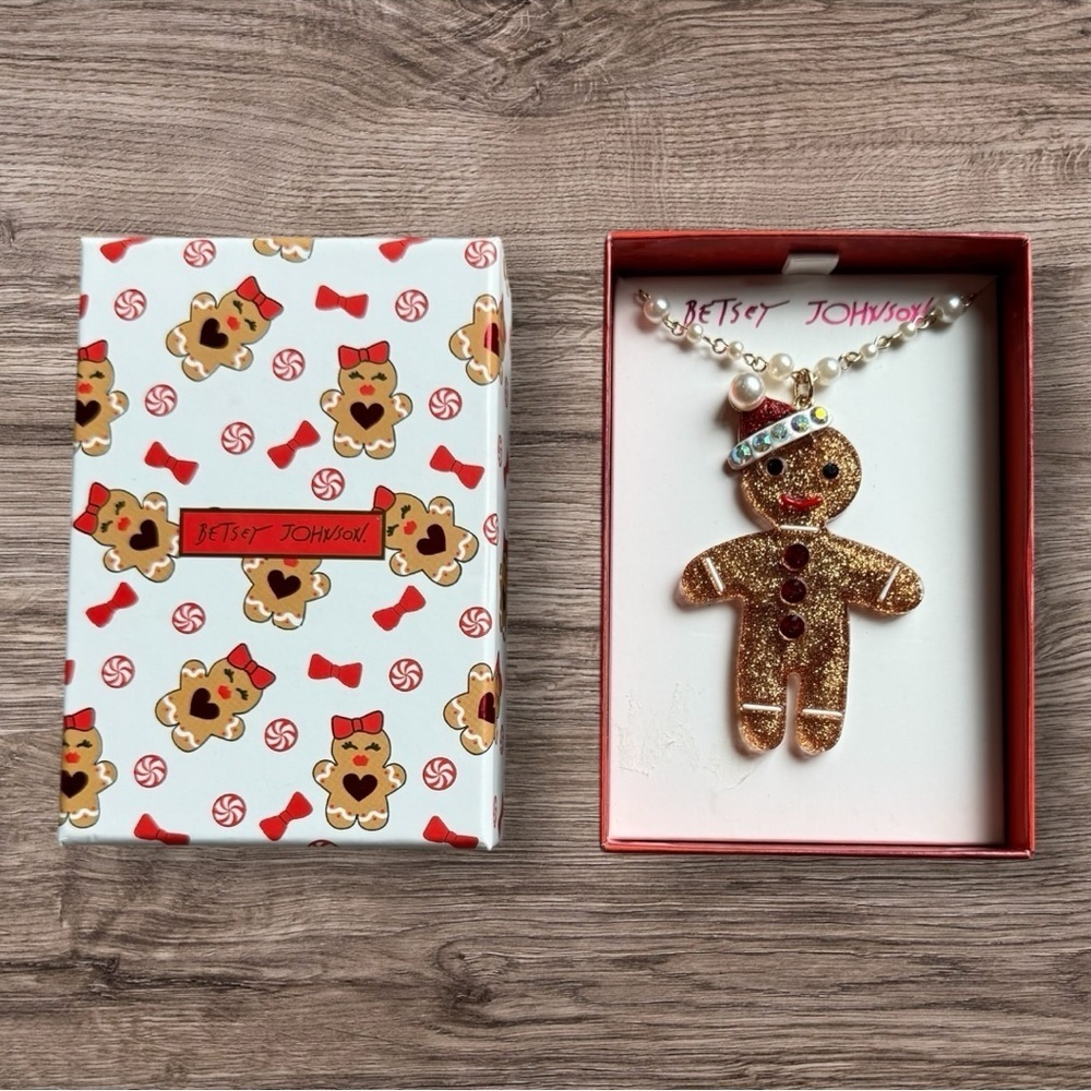 Betsey Johnson Gingerbread Pendant Necklace - NWT